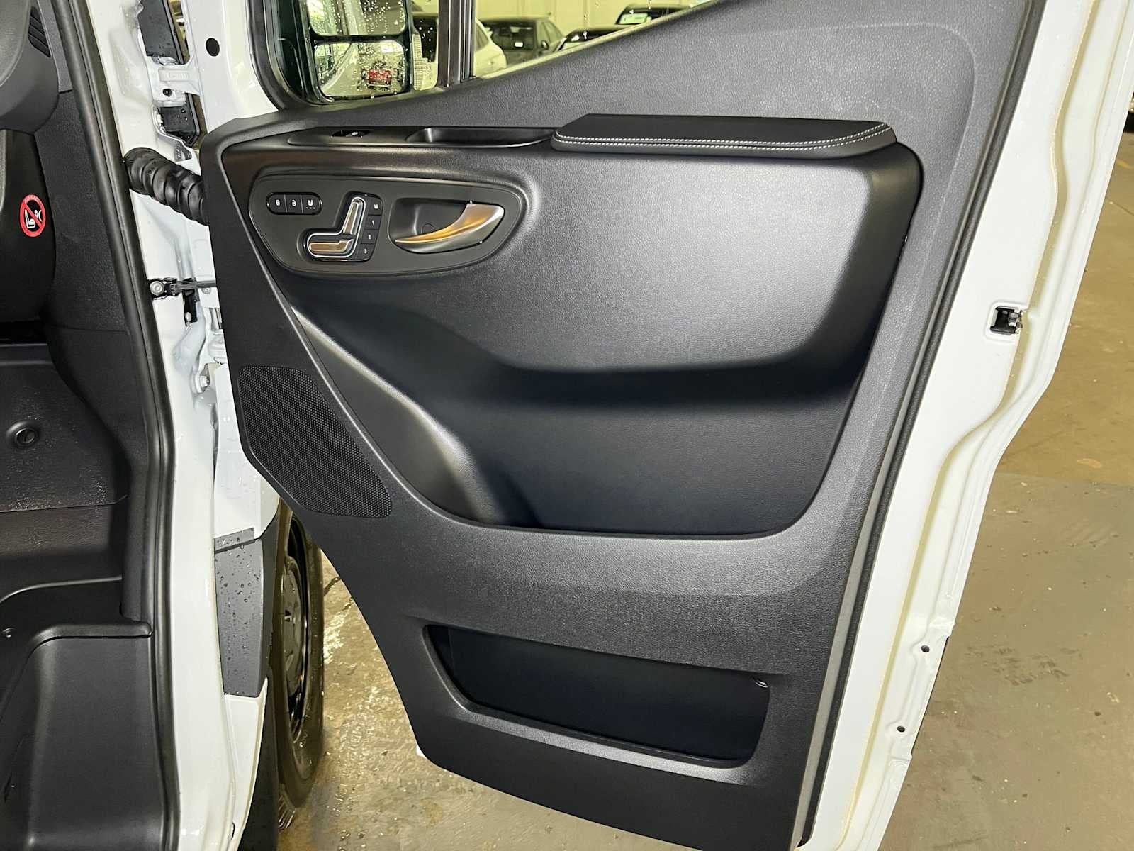 2026 Mercedes-Benz Sprinter Cargo 2500 High Roof I4 Diesel 170 RWD