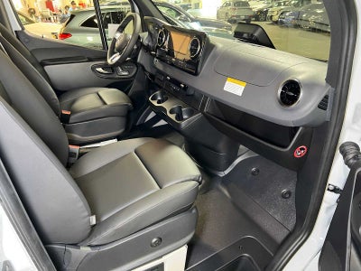 2026 Mercedes-Benz Sprinter Cargo 2500 High Roof I4 Diesel 170 RWD