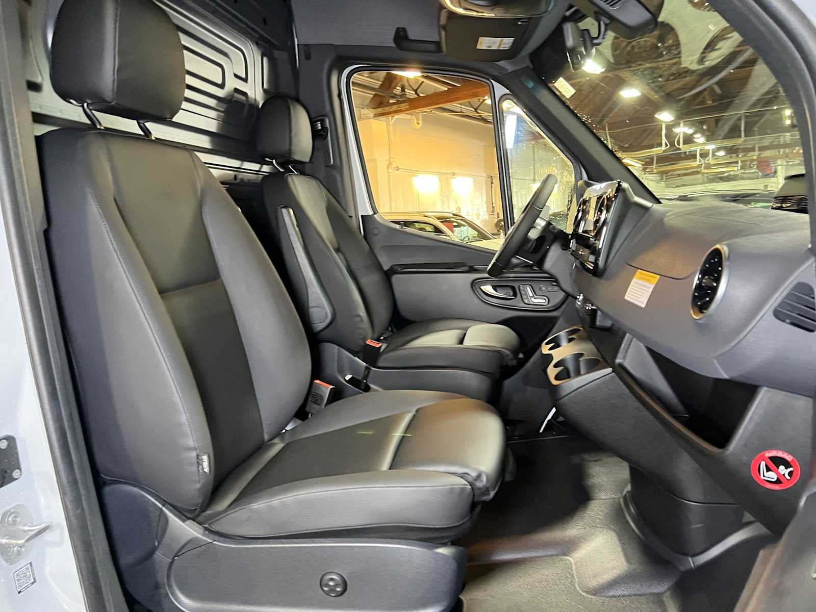 2026 Mercedes-Benz Sprinter Cargo 2500 High Roof I4 Diesel 170 RWD