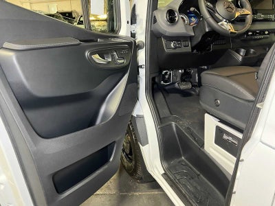 2026 Mercedes-Benz Sprinter Cargo 2500 High Roof I4 Diesel 170 RWD