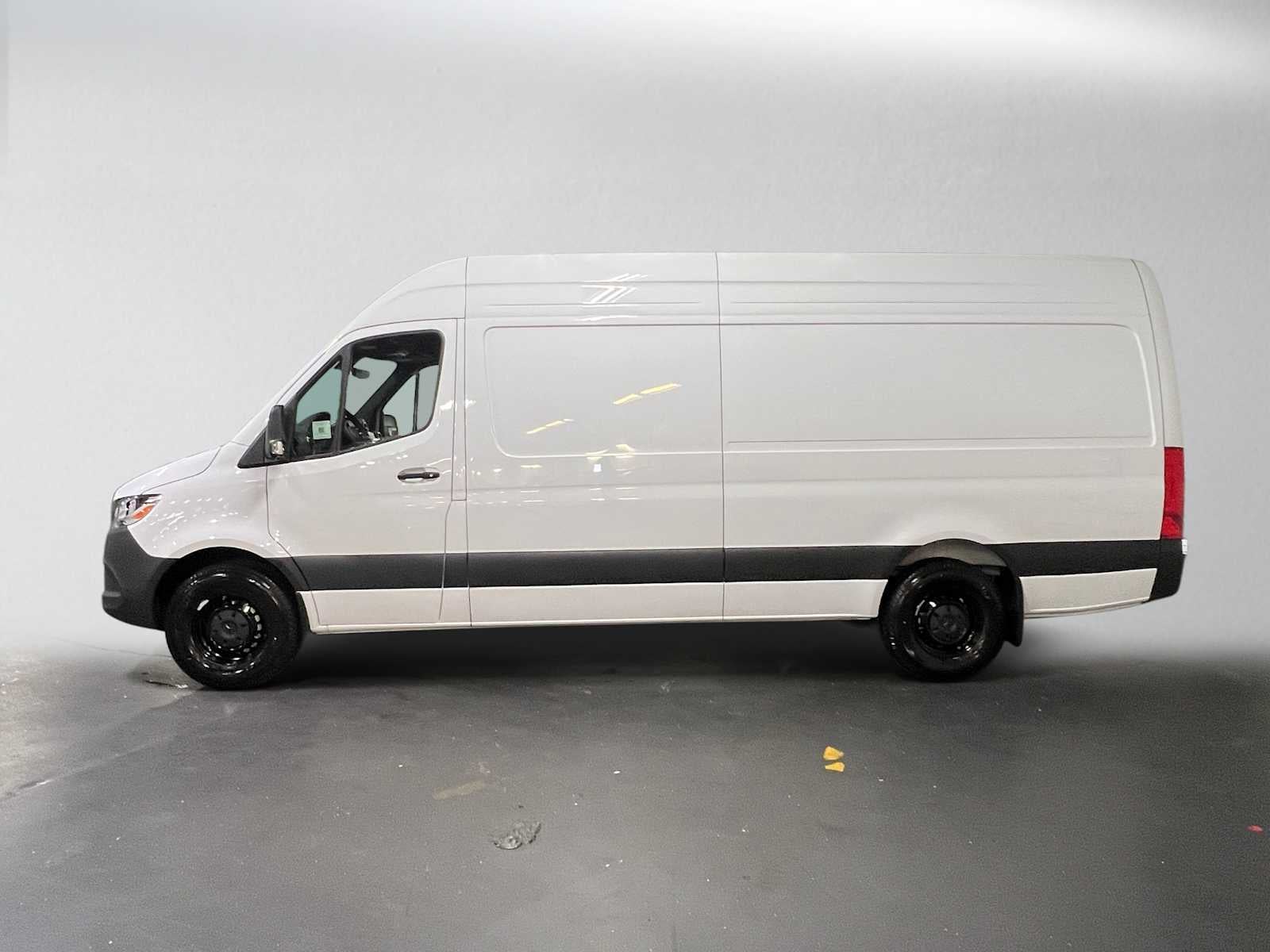 2026 Mercedes-Benz Sprinter Cargo 2500 High Roof I4 Diesel 170 RWD