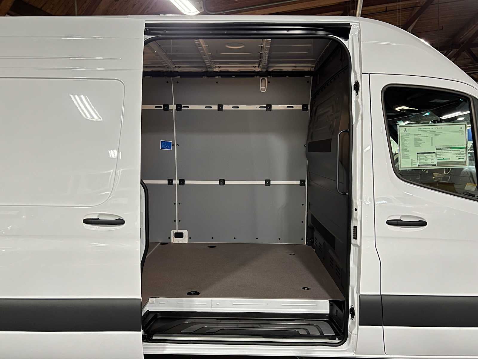 2026 Mercedes-Benz Sprinter Cargo 2500 High Roof I4 Diesel 170 RWD