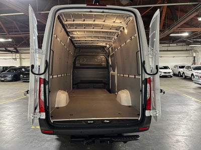 2026 Mercedes-Benz Sprinter Cargo 2500 High Roof I4 Diesel 170 RWD