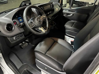 2026 Mercedes-Benz Sprinter Cargo 2500 High Roof I4 Diesel 170 RWD