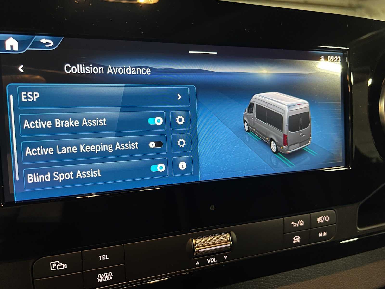 2026 Mercedes-Benz Sprinter Cargo 2500 High Roof I4 Diesel 170 RWD