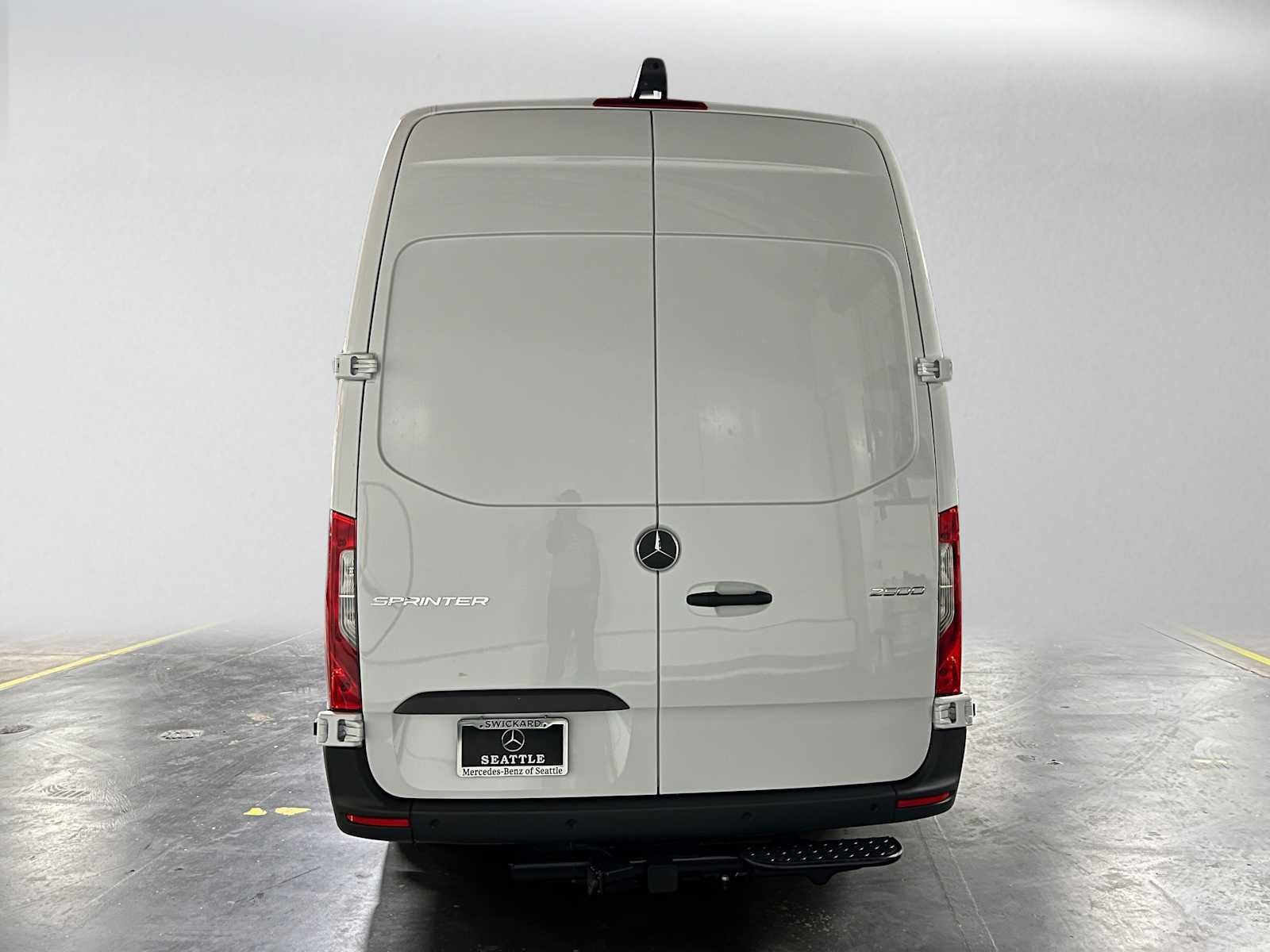 2026 Mercedes-Benz Sprinter Cargo 2500 High Roof I4 Diesel 170 RWD