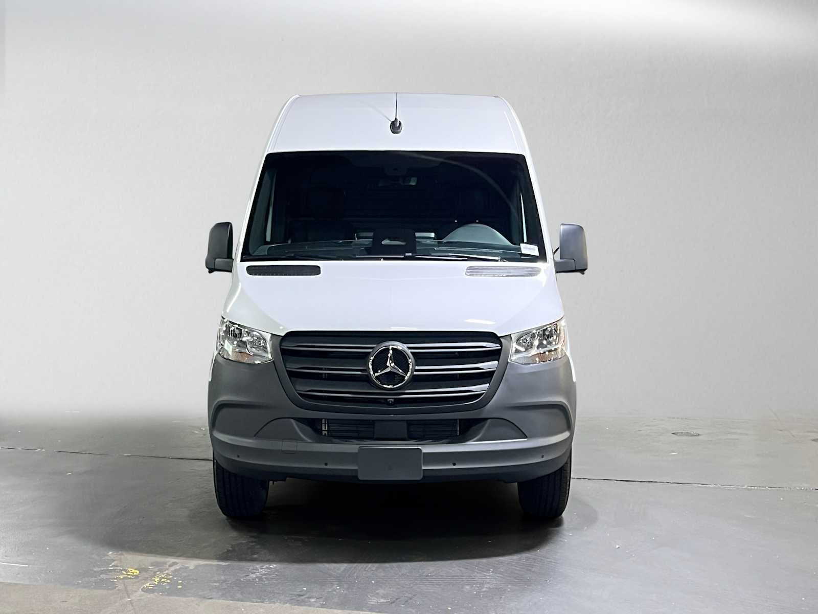 2026 Mercedes-Benz Sprinter Cargo 2500 High Roof I4 Diesel 170 RWD