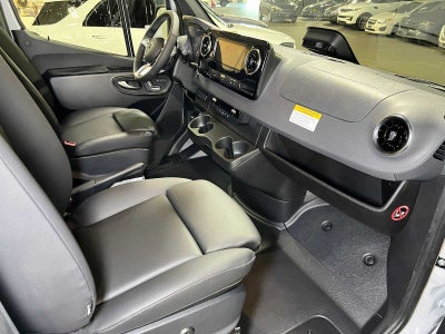 2026 Mercedes-Benz Sprinter Cargo 2500 High Roof I4 Diesel 170 RWD