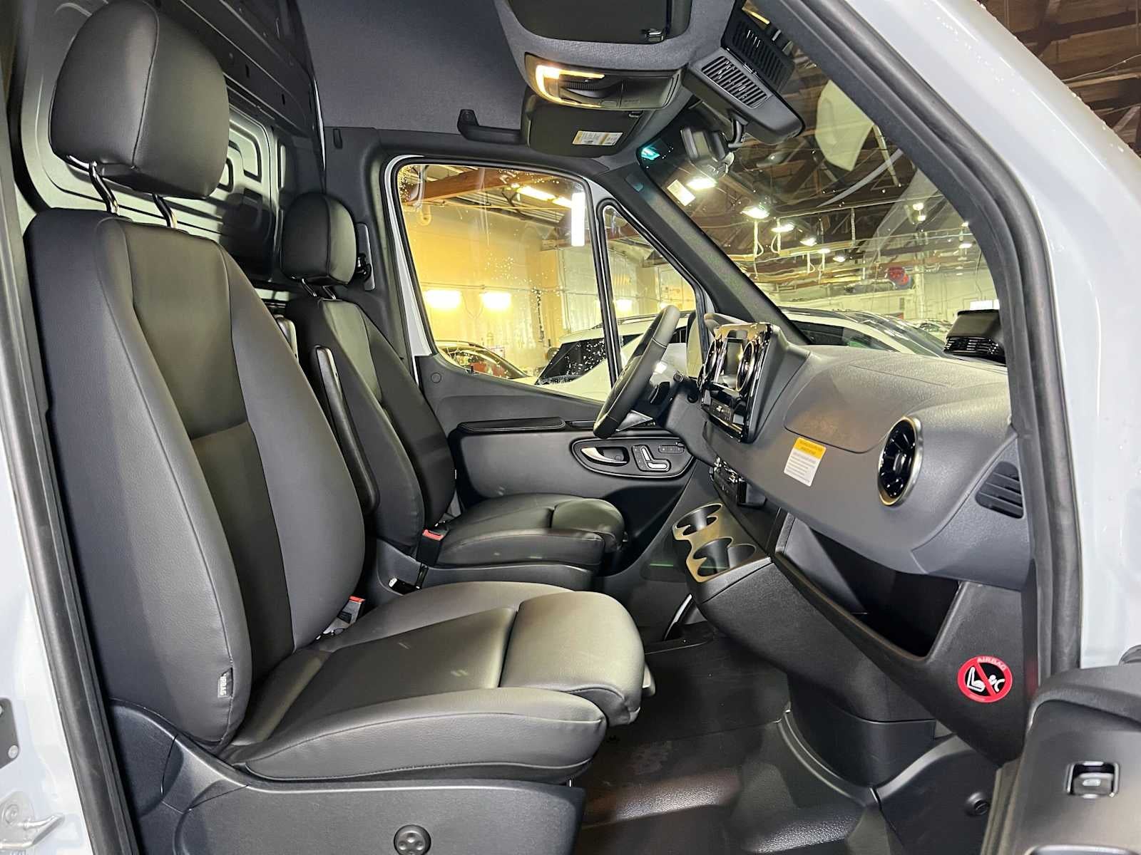 2026 Mercedes-Benz Sprinter Cargo 2500 High Roof I4 Diesel 170 RWD