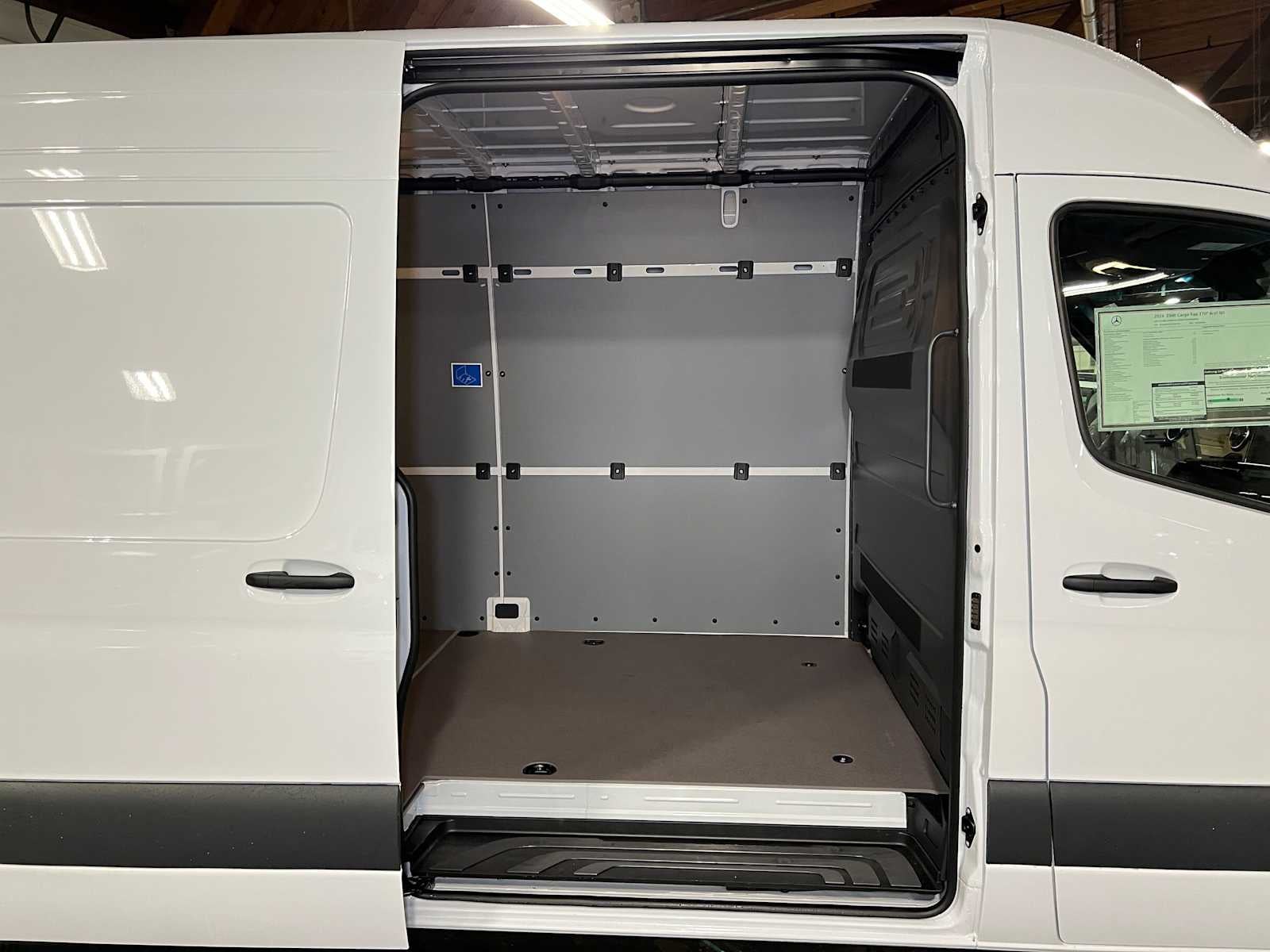 2026 Mercedes-Benz Sprinter Cargo 2500 High Roof I4 Diesel 170 RWD