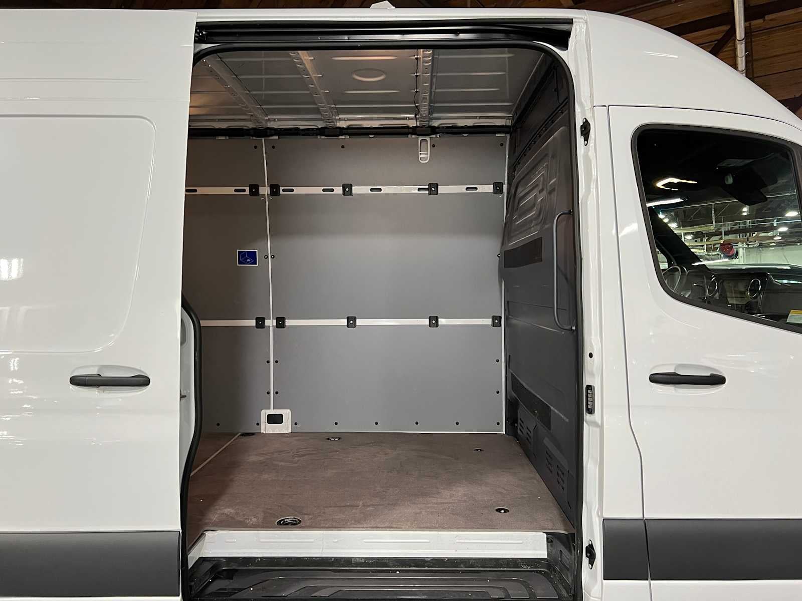 2025 Mercedes-Benz Sprinter Cargo Van 2500 High Roof I4 Diesel 170 RWD