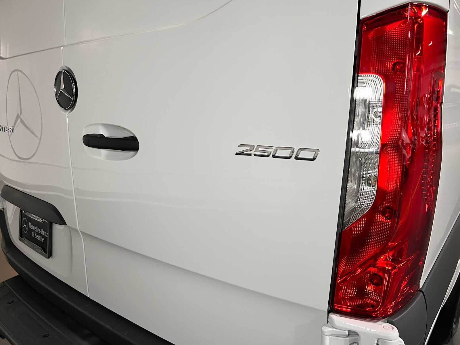 2025 Mercedes-Benz Sprinter Cargo Van 2500 High Roof I4 Diesel 170 RWD