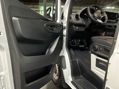 2025 Mercedes-Benz Sprinter Cargo Van 2500 High Roof I4 Diesel 170 RWD