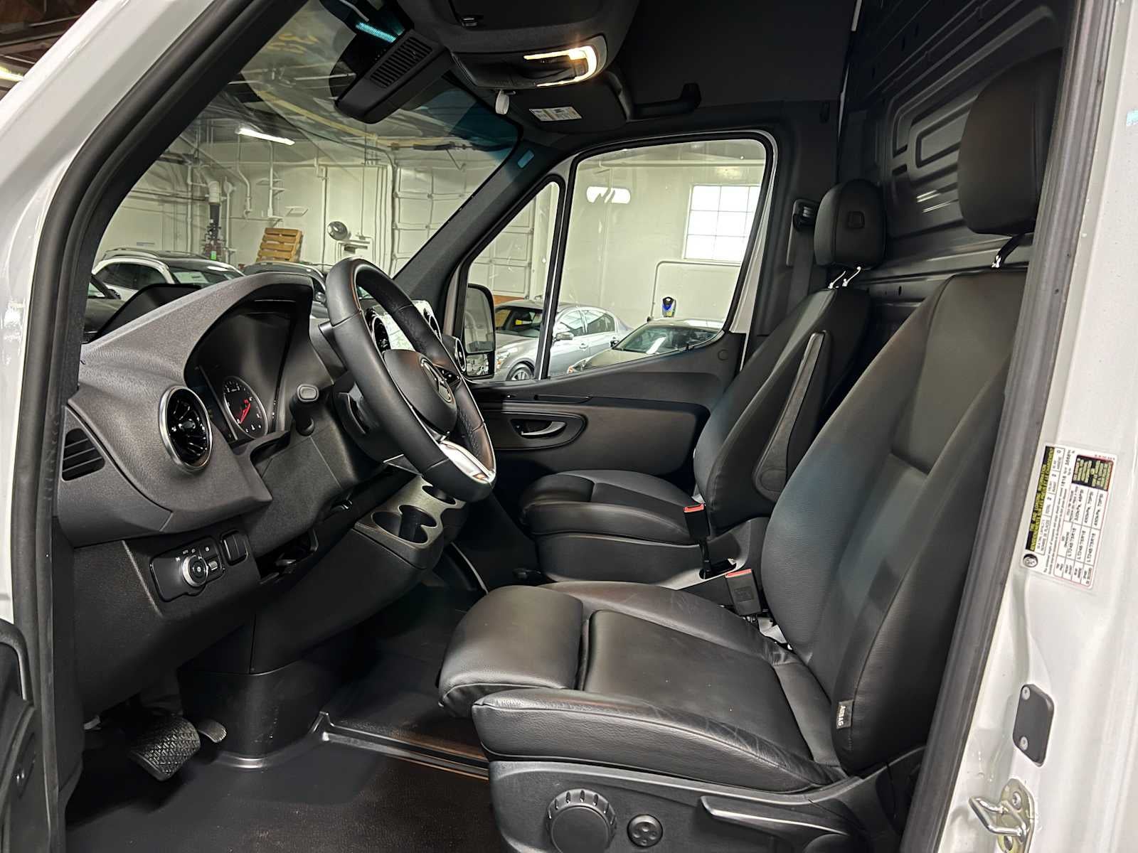 2025 Mercedes-Benz Sprinter Cargo Van 2500 High Roof I4 Diesel 170 RWD