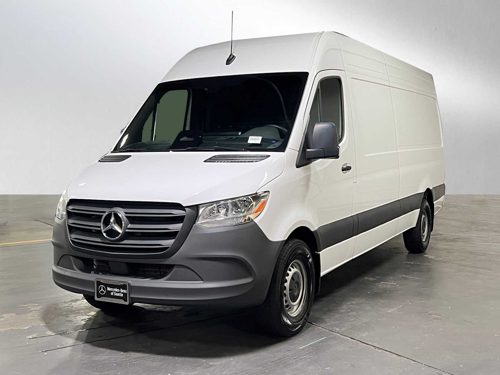2025 Mercedes-Benz Sprinter Cargo Van 2500 High Roof I4 Diesel 170 RWD