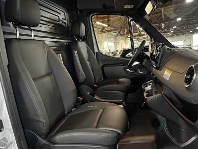 2026 Mercedes-Benz Sprinter 2500 High Roof I4 Diesel 170 RWD