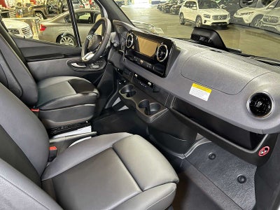 2026 Mercedes-Benz Sprinter 2500 High Roof I4 Diesel 170 RWD