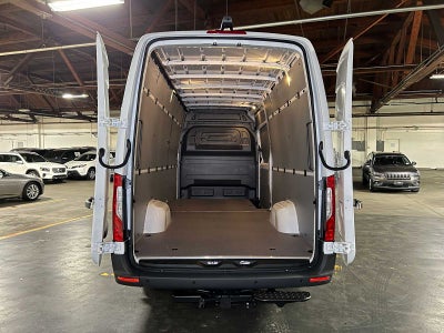2026 Mercedes-Benz Sprinter 2500 High Roof I4 Diesel 170 RWD