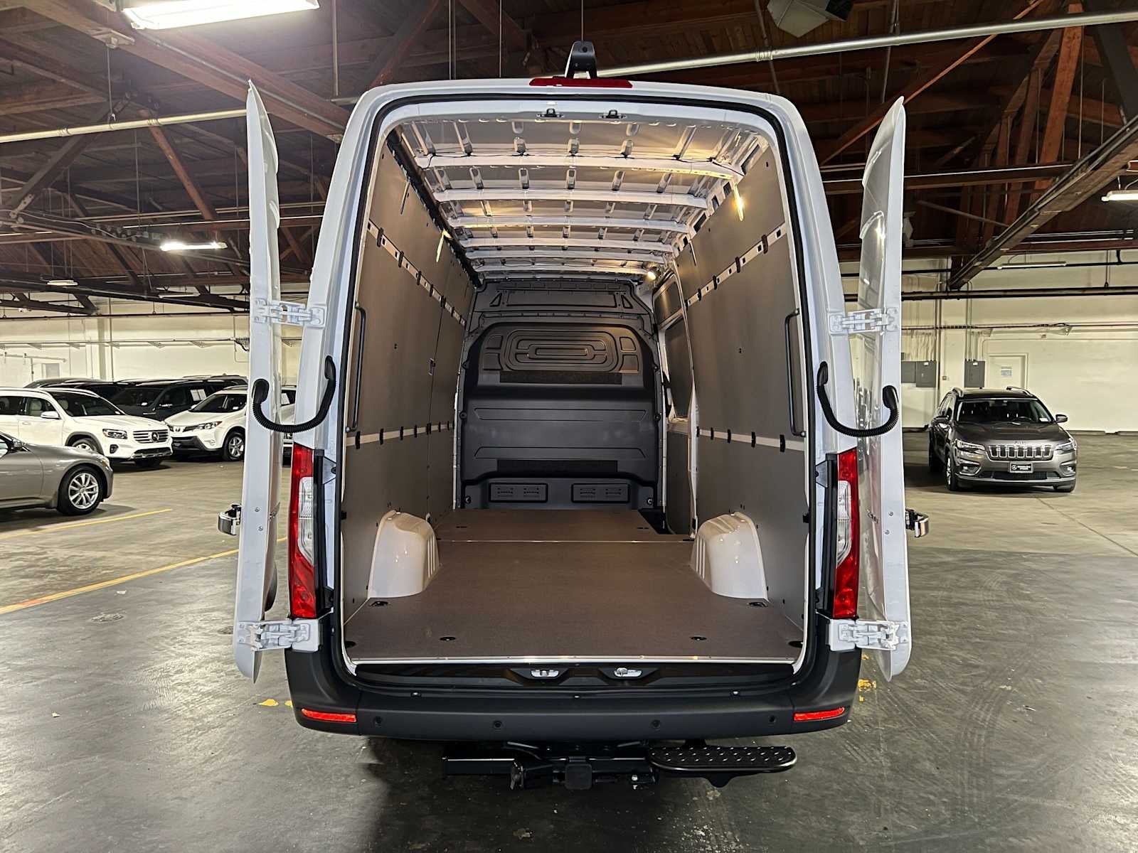2026 Mercedes-Benz Sprinter 2500 High Roof I4 Diesel 170 RWD
