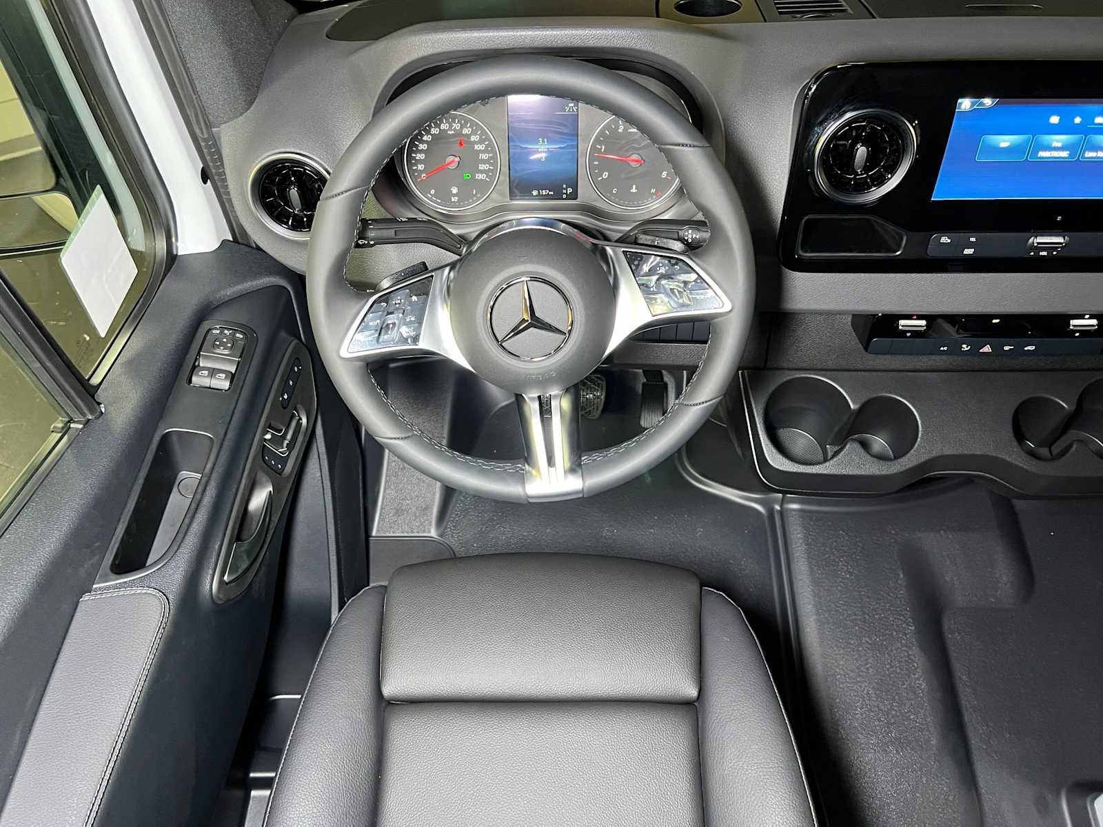 2026 Mercedes-Benz Sprinter 2500 High Roof I4 Diesel 170 RWD