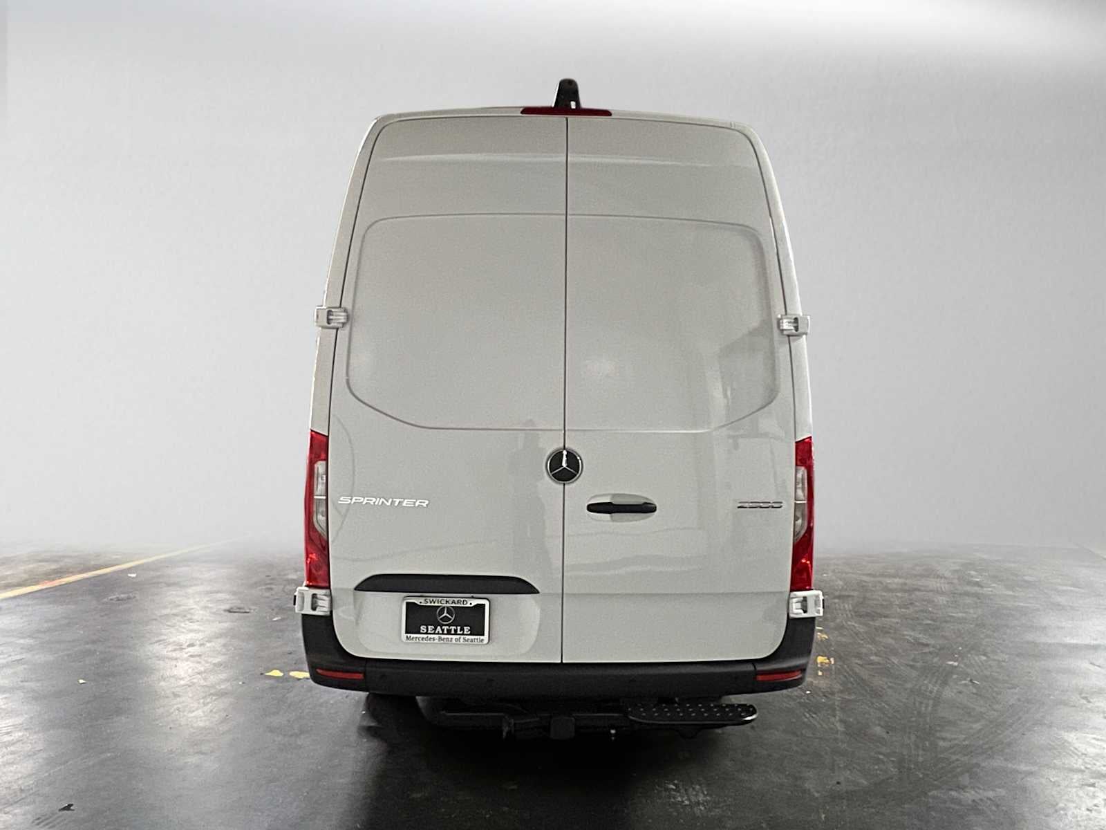 2026 Mercedes-Benz Sprinter 2500 High Roof I4 Diesel 170 RWD