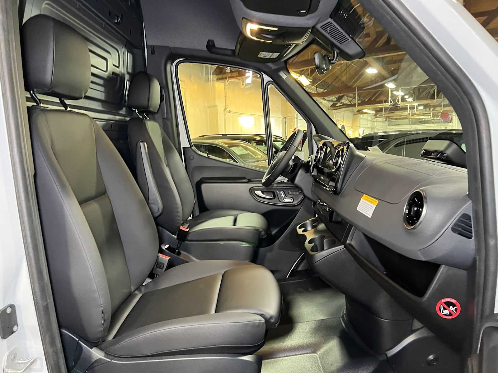 2027 Mercedes-Benz Sprinter Cargo 2500 High Roof I4 Diesel 170 RWD