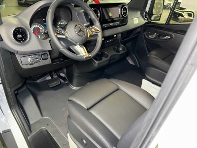 2027 Mercedes-Benz Sprinter Cargo 2500 High Roof I4 Diesel 170 RWD