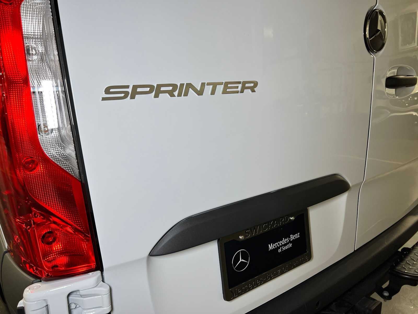 2026 Mercedes-Benz Sprinter 2500 High Roof I4 Diesel 170 RWD