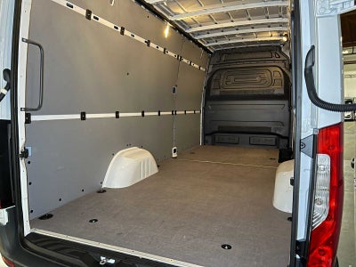 2026 Mercedes-Benz Sprinter 2500 High Roof I4 Diesel 170 RWD