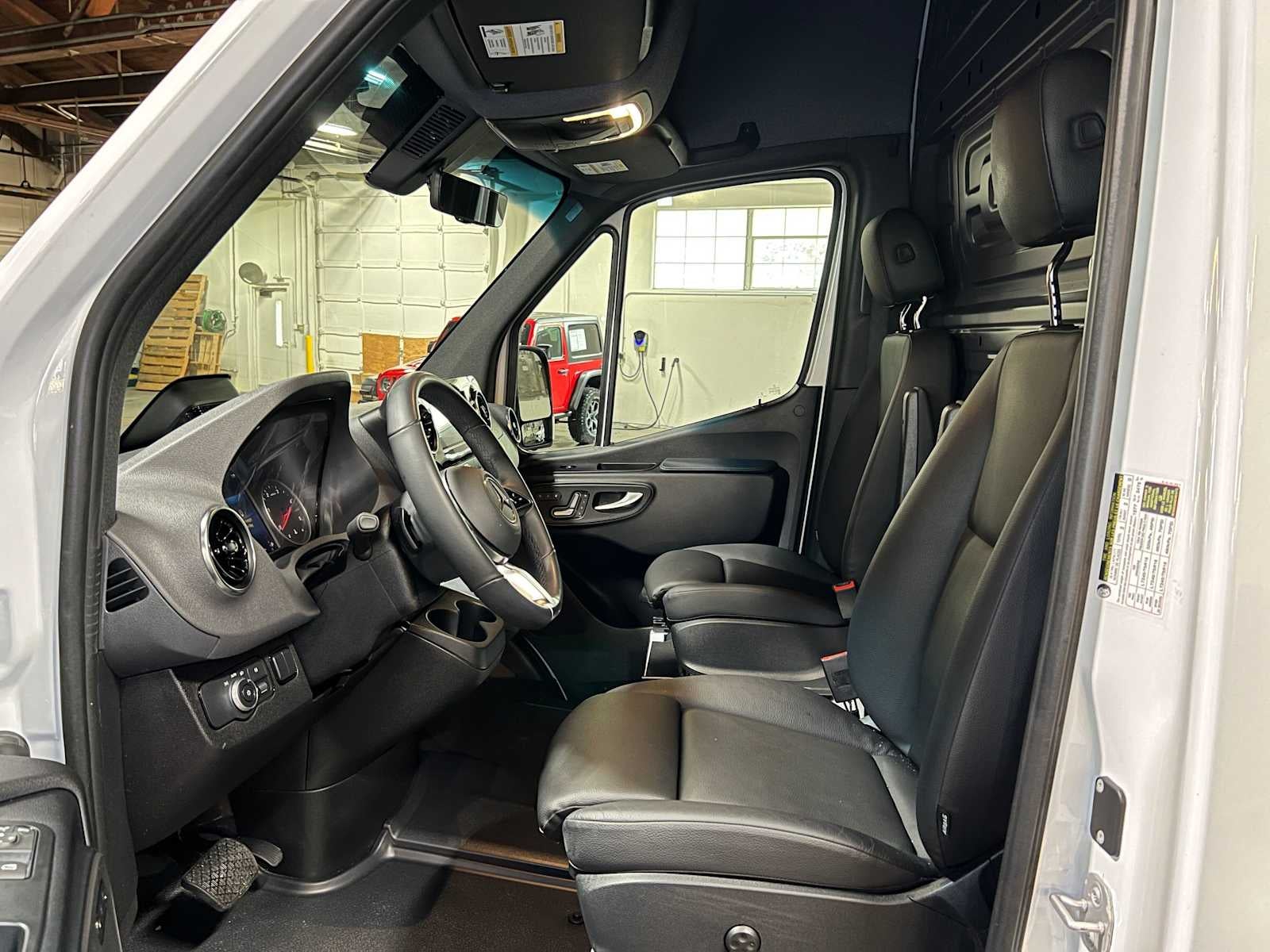 2026 Mercedes-Benz Sprinter 2500 High Roof I4 Diesel 170 RWD