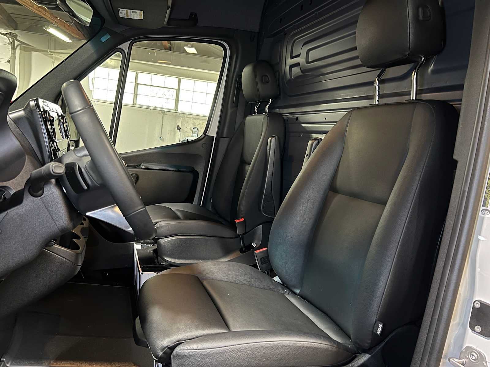 2026 Mercedes-Benz Sprinter 2500 High Roof I4 Diesel 170 RWD