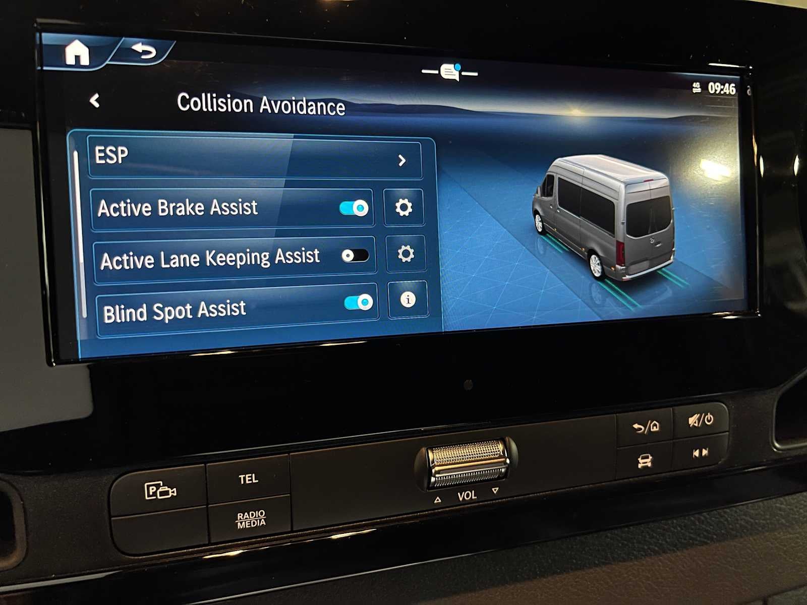 2026 Mercedes-Benz Sprinter 2500 High Roof I4 Diesel 170 RWD