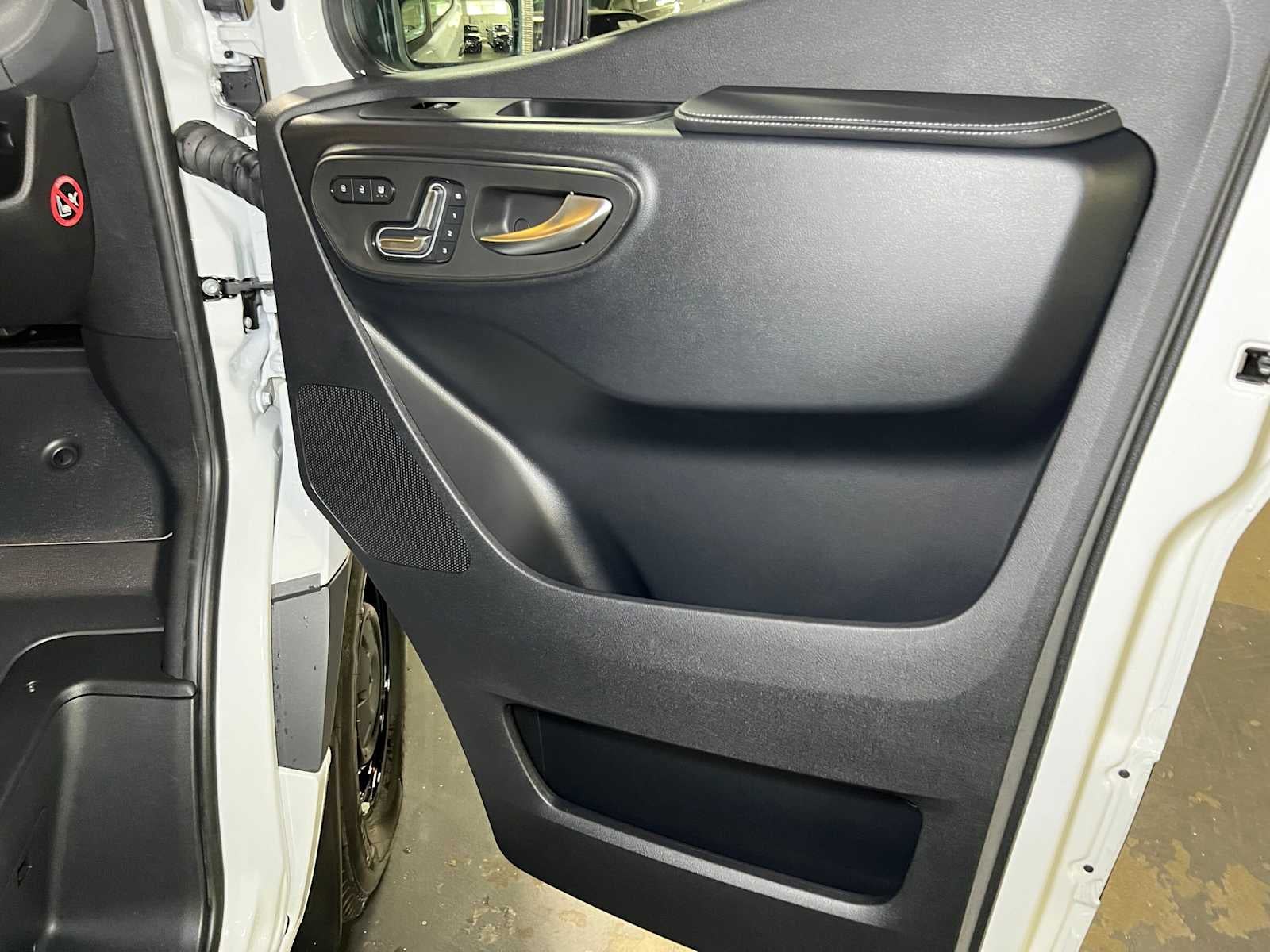 2026 Mercedes-Benz Sprinter Cargo 2500 High Roof I4 Diesel 170 RWD