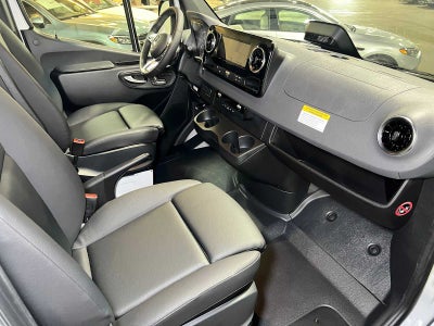 2026 Mercedes-Benz Sprinter Cargo 2500 High Roof I4 Diesel 170 RWD