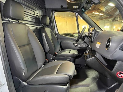 2026 Mercedes-Benz Sprinter Cargo 2500 High Roof I4 Diesel 170 RWD