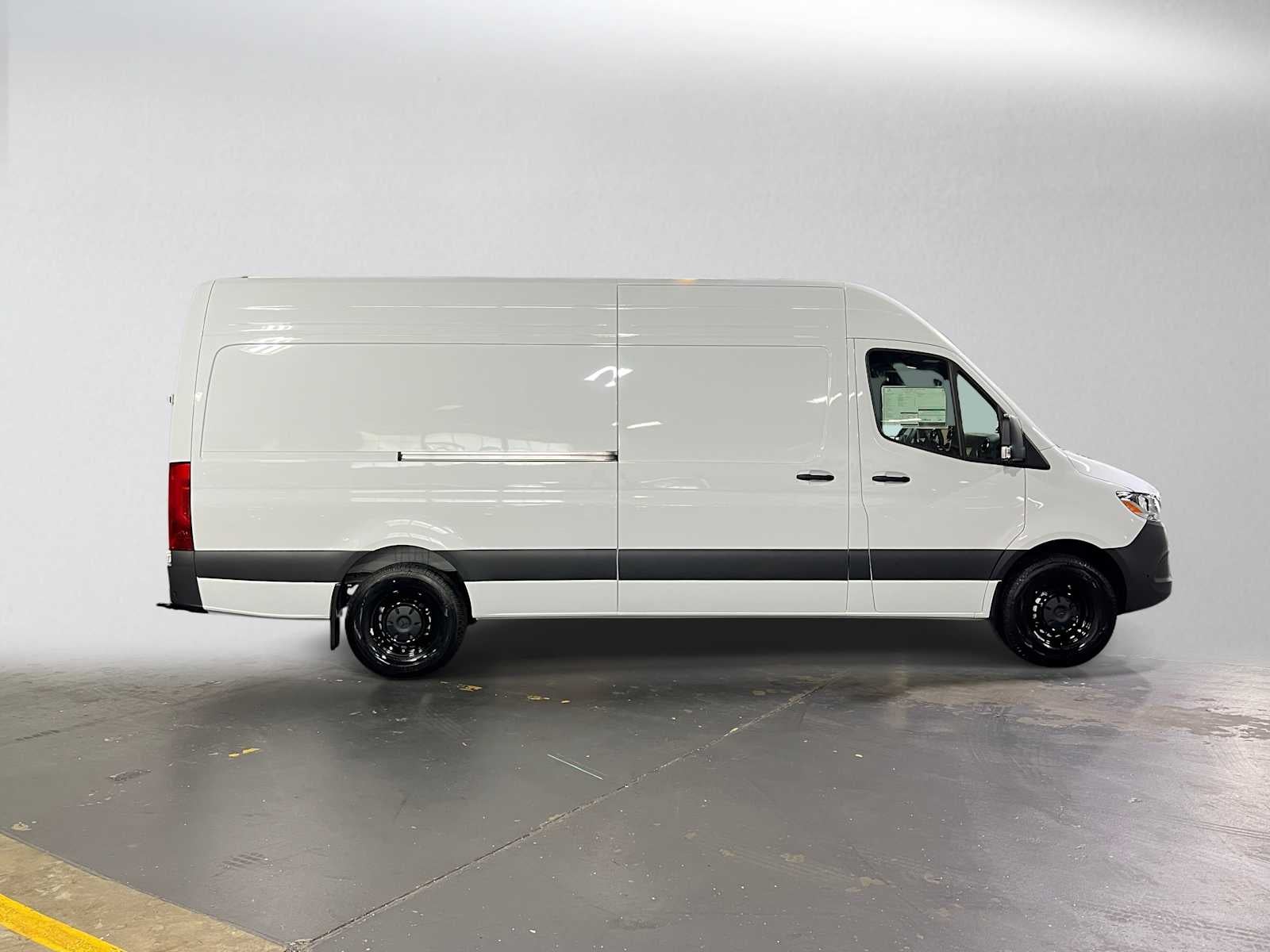 2026 Mercedes-Benz Sprinter Cargo 2500 High Roof I4 Diesel 170 RWD