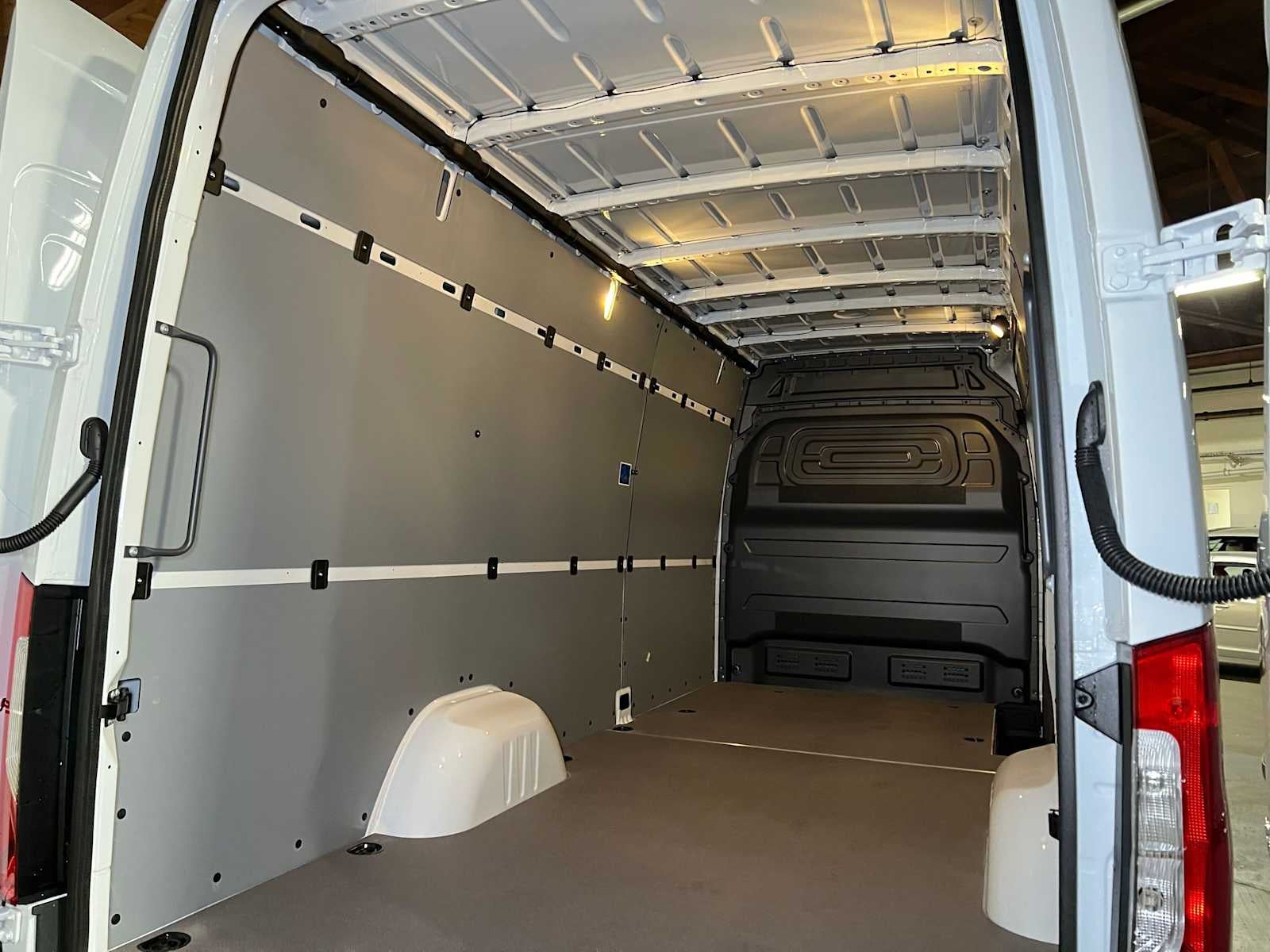 2026 Mercedes-Benz Sprinter Cargo 2500 High Roof I4 Diesel 170 RWD