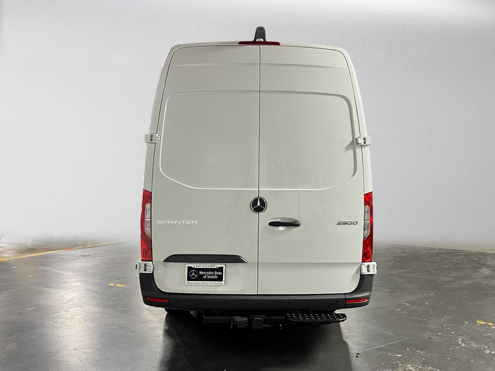 2026 Mercedes-Benz Sprinter Cargo 2500 High Roof I4 Diesel 170 RWD