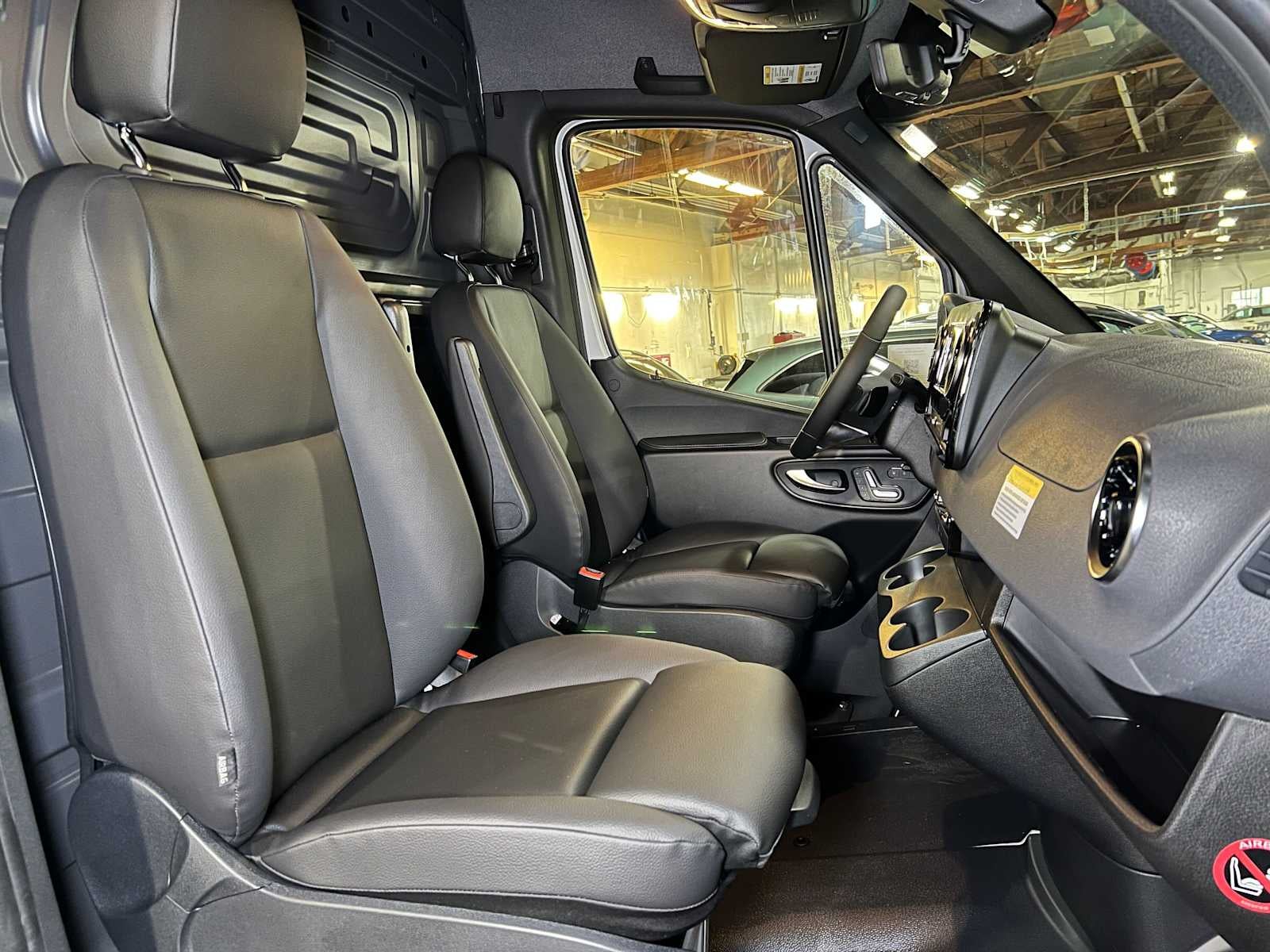 2026 Mercedes-Benz Sprinter Cargo 2500 High Roof I4 Diesel 170 RWD