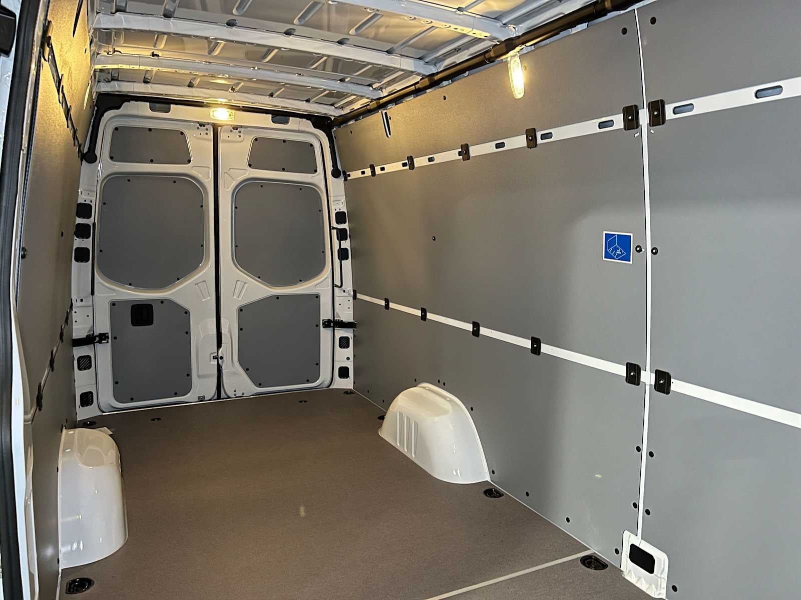 2026 Mercedes-Benz Sprinter Cargo 2500 High Roof I4 Diesel 170 RWD