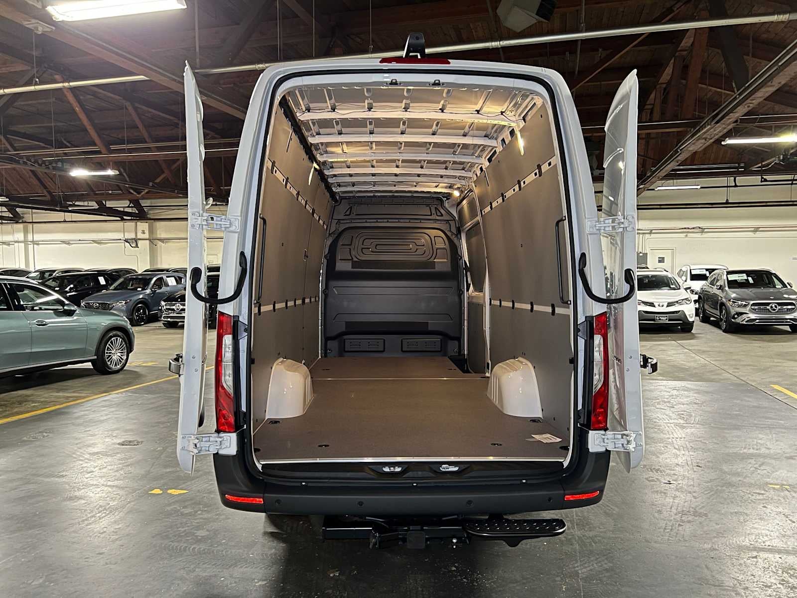 2026 Mercedes-Benz Sprinter Cargo 2500 High Roof I4 Diesel 170 RWD