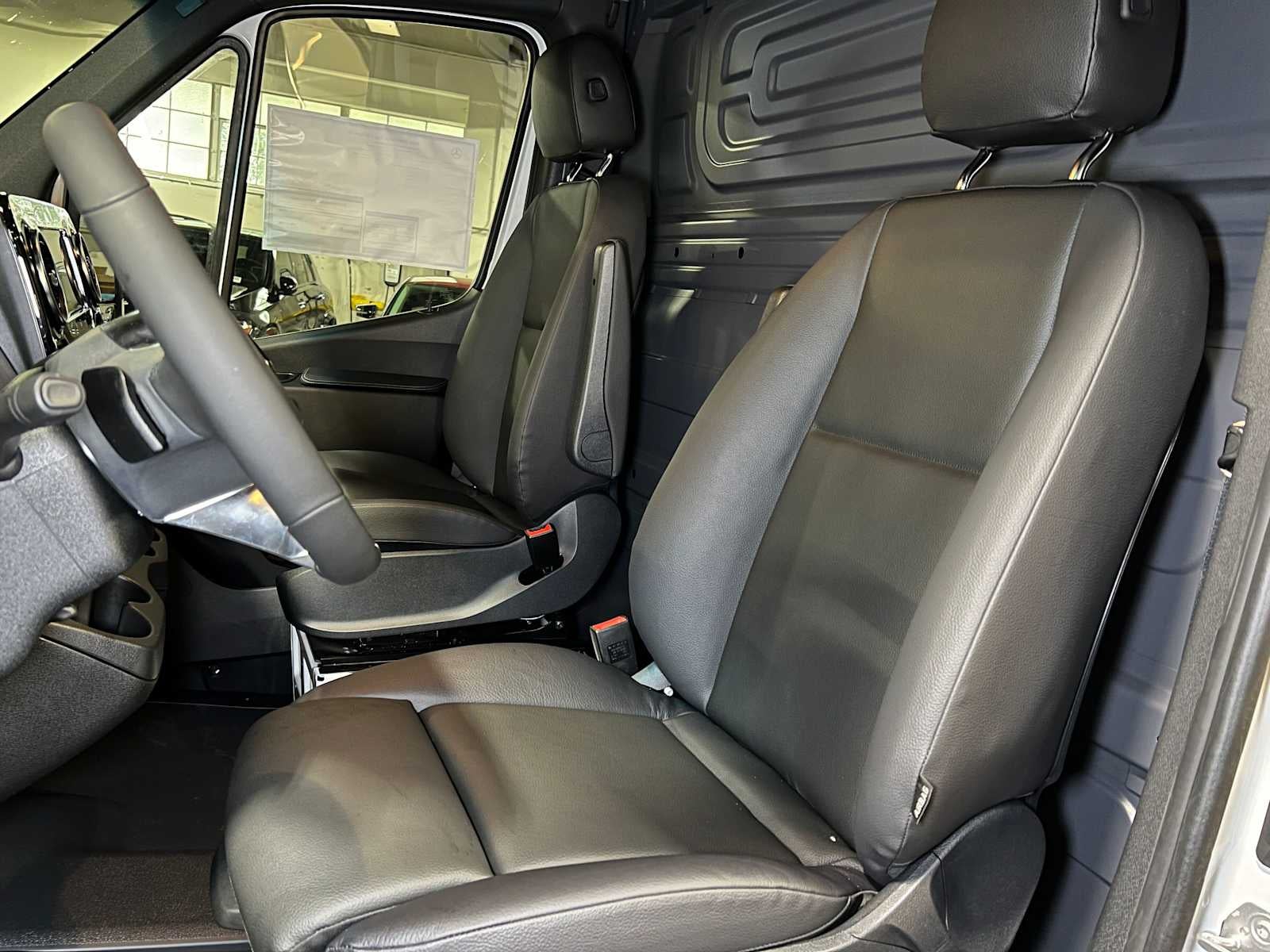 2026 Mercedes-Benz Sprinter Cargo 2500 High Roof I4 Diesel 170 RWD