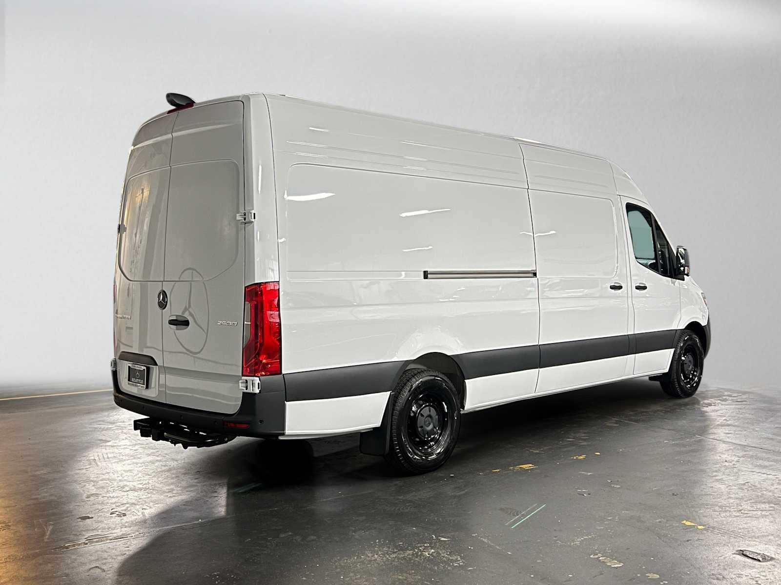 2026 Mercedes-Benz Sprinter Cargo 2500 High Roof I4 Diesel 170 RWD