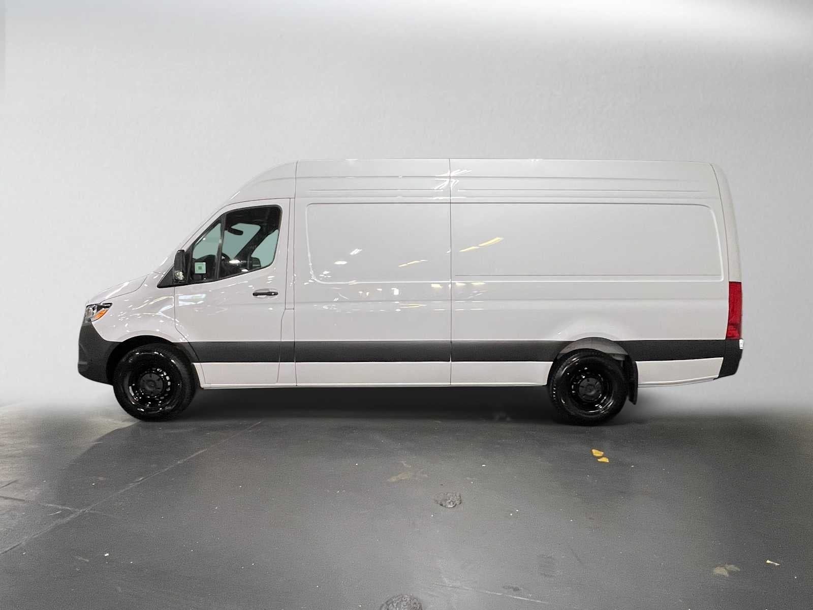 2026 Mercedes-Benz Sprinter Cargo 2500 High Roof I4 Diesel 170 RWD