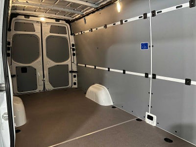 2026 Mercedes-Benz Sprinter 2500 High Roof I4 Diesel 170 RWD