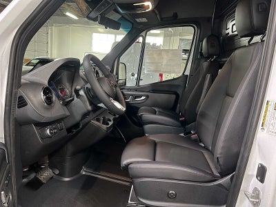 2026 Mercedes-Benz Sprinter 2500 High Roof I4 Diesel 170 RWD