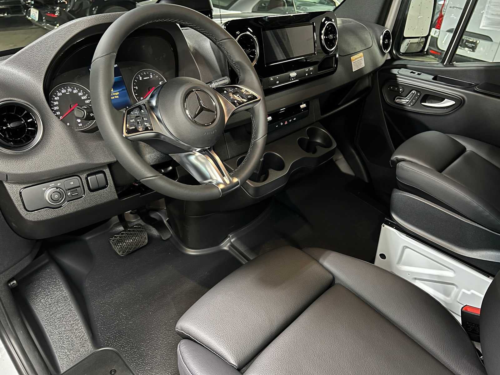 2026 Mercedes-Benz Sprinter 2500 High Roof I4 Diesel 170 RWD