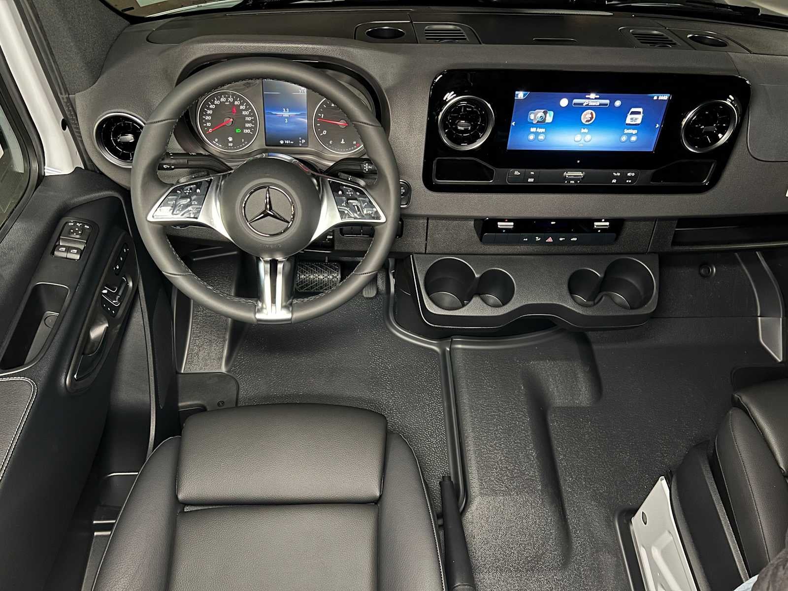 2026 Mercedes-Benz Sprinter 2500 High Roof I4 Diesel 170 RWD