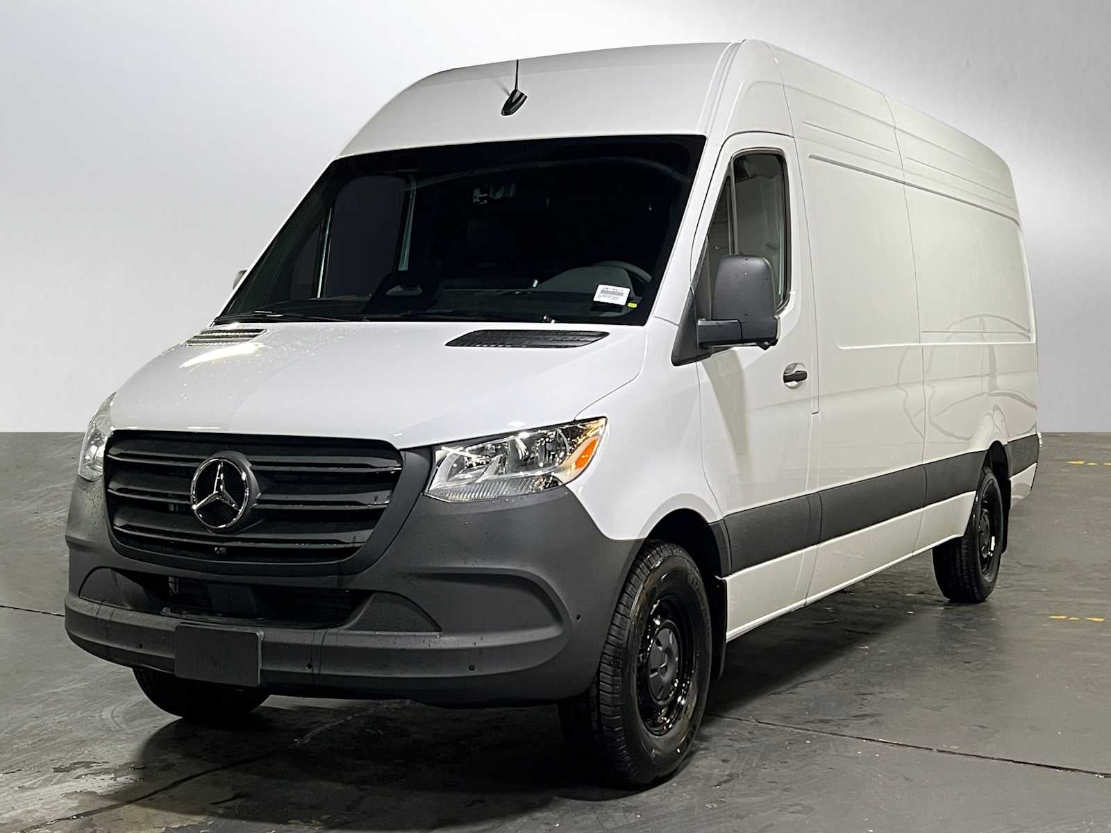 2026 Mercedes-Benz Sprinter 2500 High Roof I4 Diesel 170 RWD