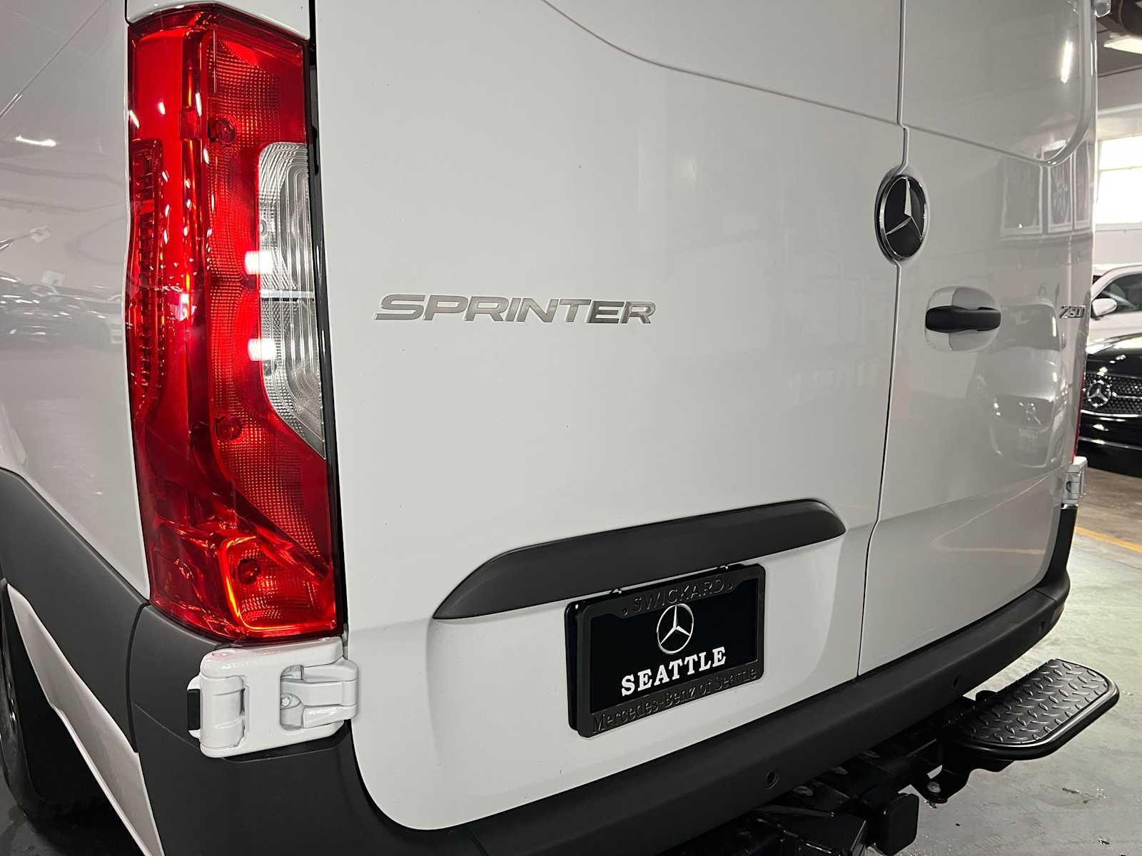 2026 Mercedes-Benz Sprinter 2500 High Roof I4 Diesel 170 RWD